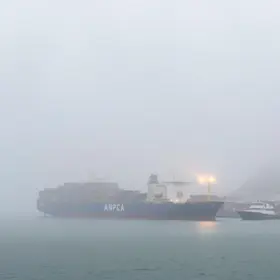 nevoeiro no porto de santos